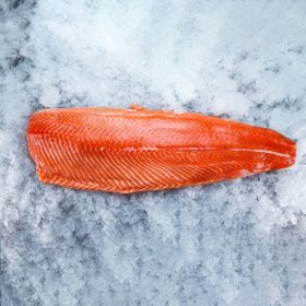   Friss norvég lazacfilé kb 1,5kg/filél(pikkelyes, szálka nélkül)
